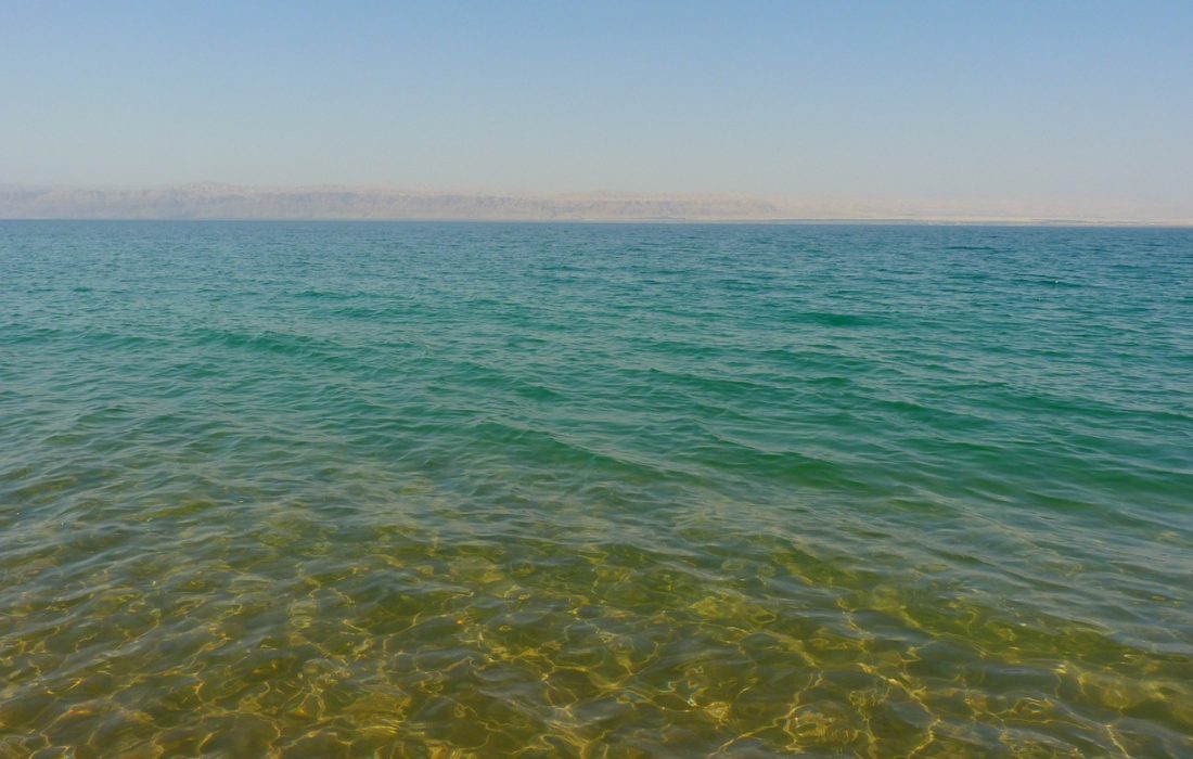 Косметика Мертвого моря, чем она отличается